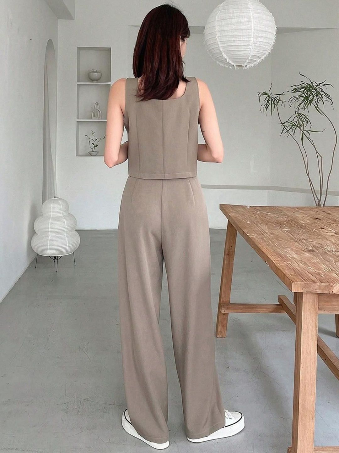 Kotty Brown Square Neck Sleeveless Top With Skirt 