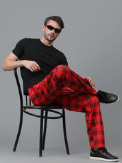 Kotty Men Checked Relaxed Low-Rise Easy Wash Chinos Trousers