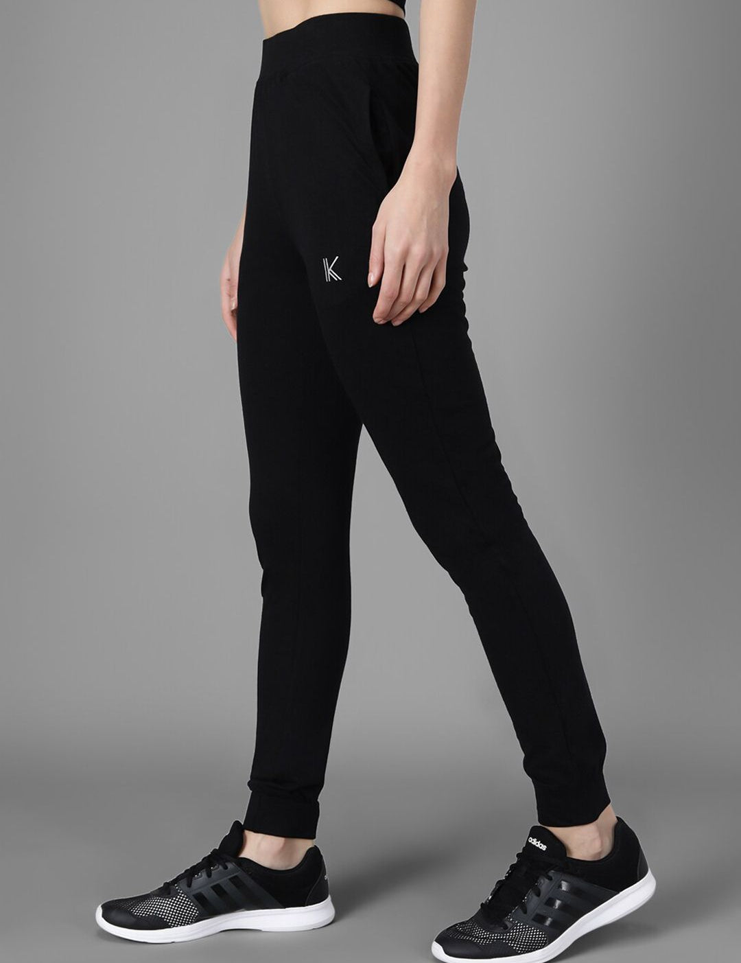 Kotty Women Black & White Printed Joggers