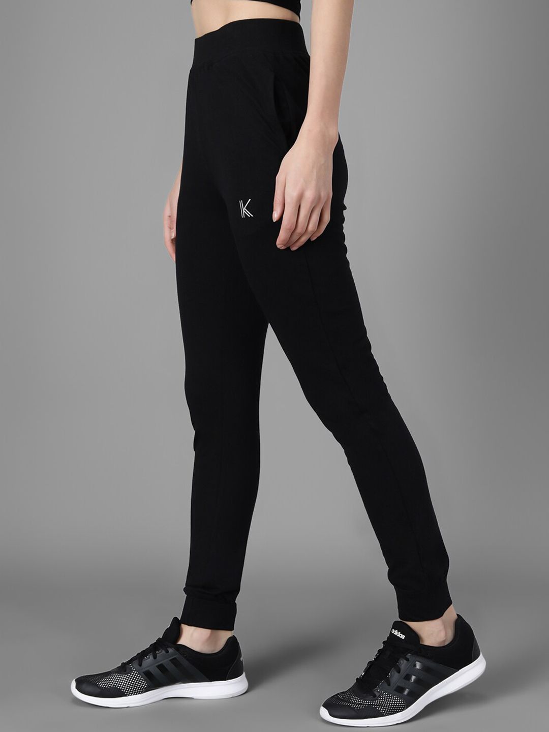 Kotty Women Black & White Printed Joggers