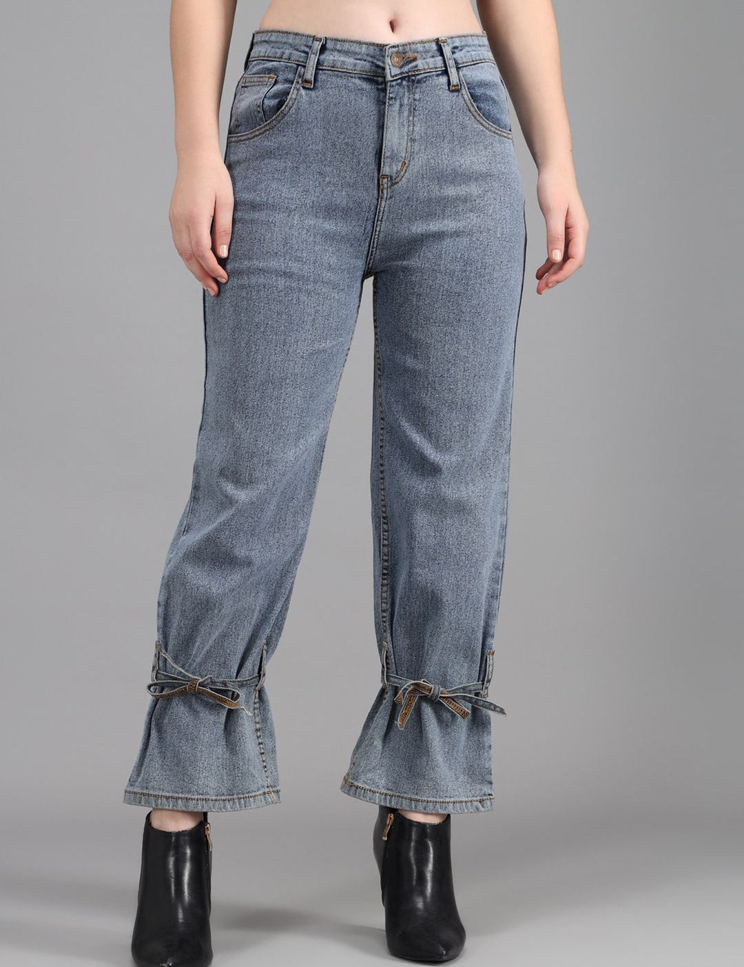 Kotty Women Blue Boyfriend Fit High-Rise Light Fade Stretchable Jeans