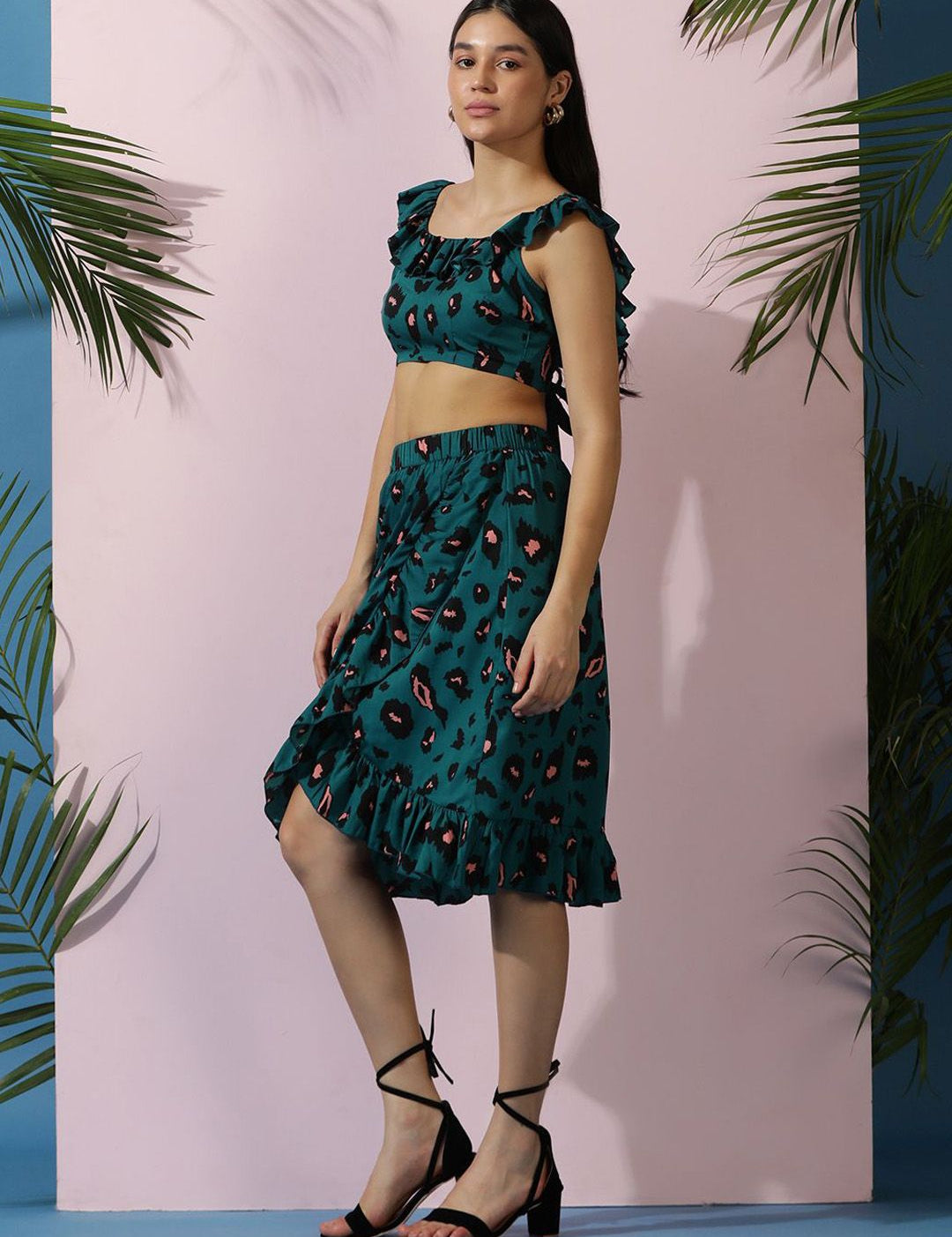 Kotty Green Floral Printed Sleeveless Top With Skirt