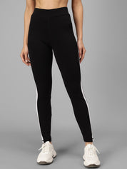 Kotty Women Black & White Colourblocked Tights