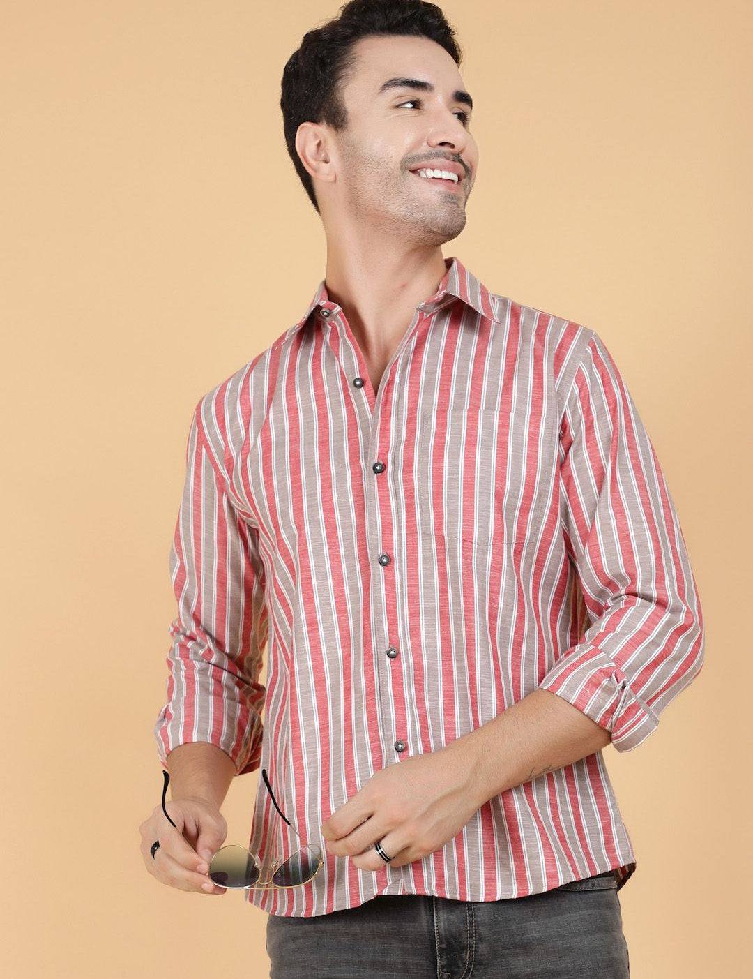 Kotty Men Relaxed Fit Spread Collar Striped Casual Shirt
