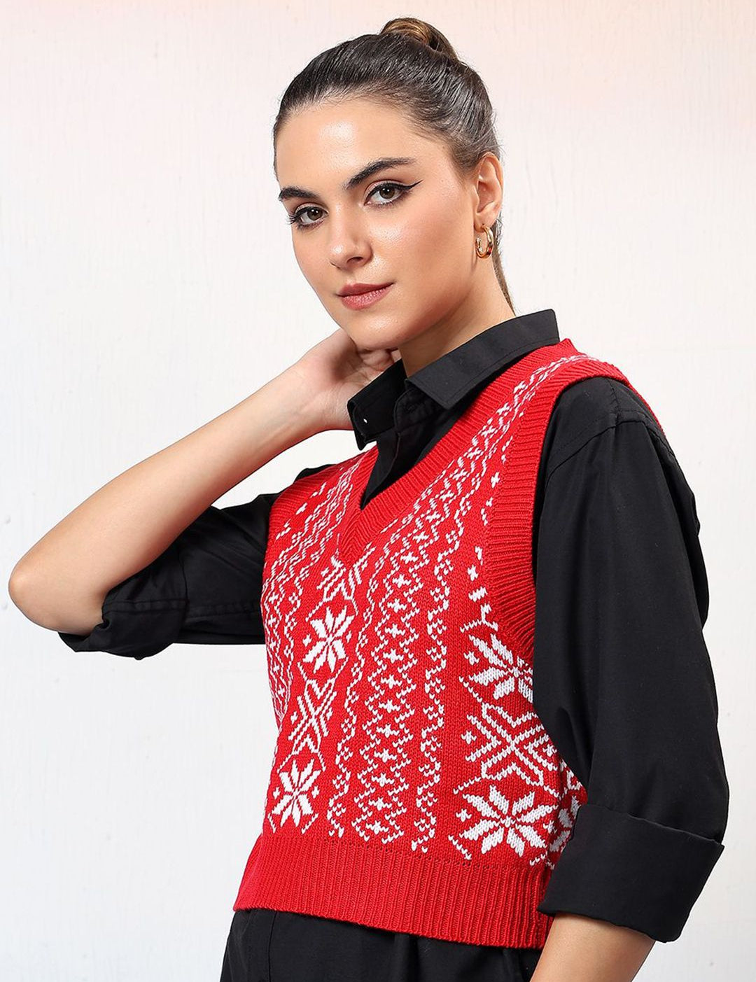 Kotty Women Printed Crop Sweater Vest