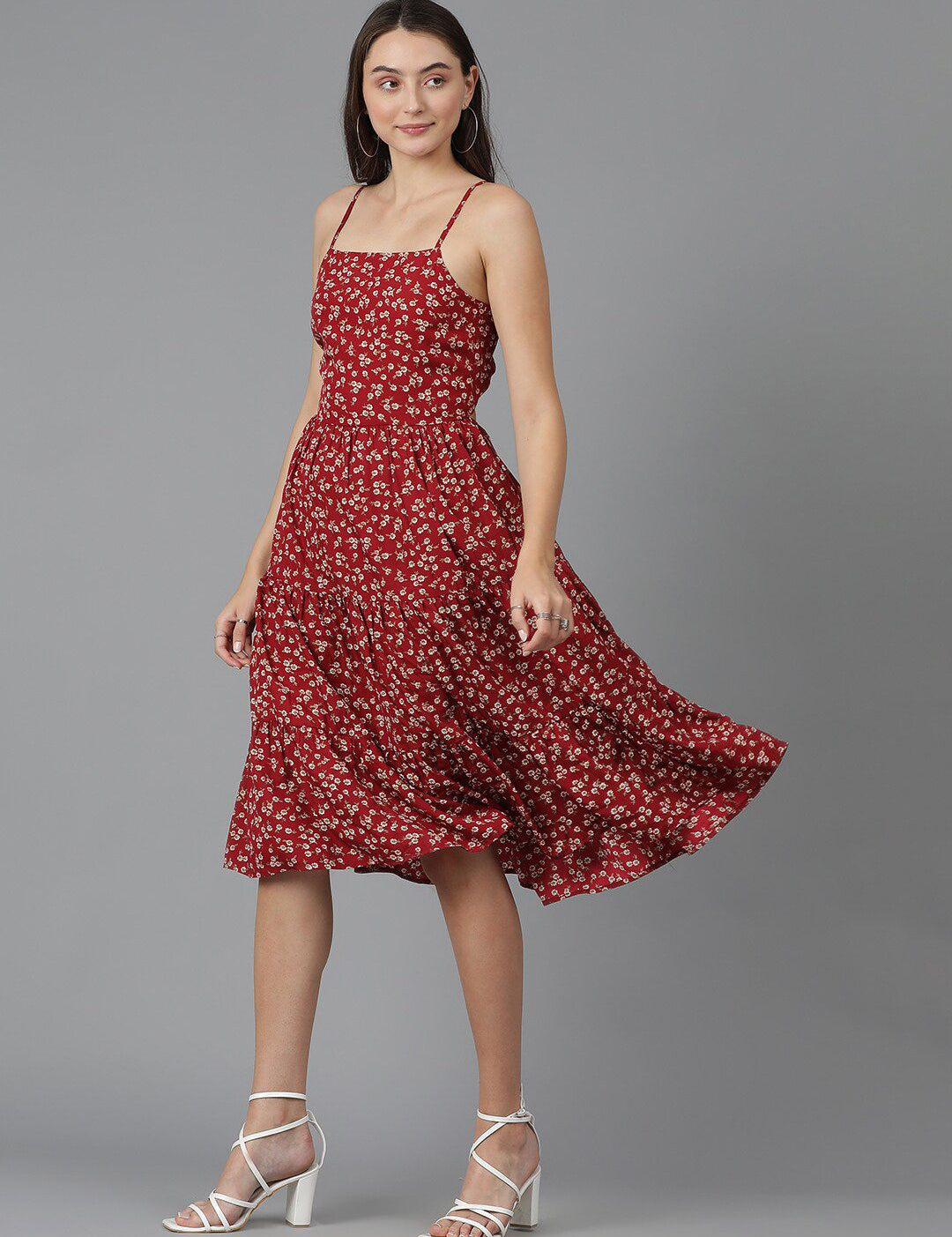 Kotty Floral Printed Shoulder Straps Sleeveless Layered Fit & Flare Dress