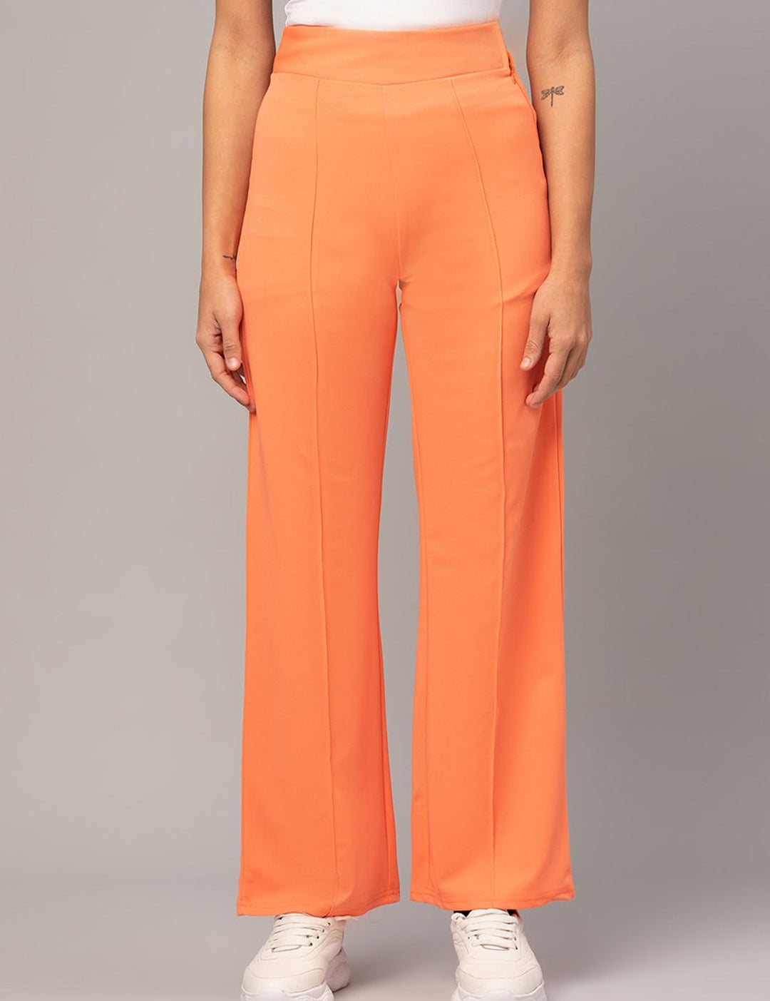 Kotty Women Relaxed Straight Leg Straight Fit High-Rise Trousers