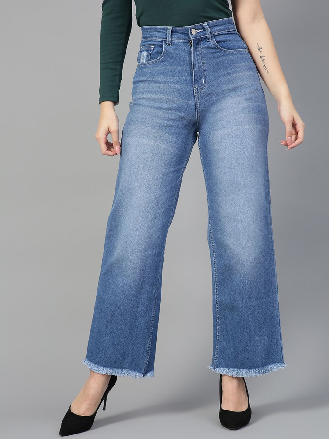 Kotty Women Jean Straight Fit High-Rise Light Fade Stretchable Jeans