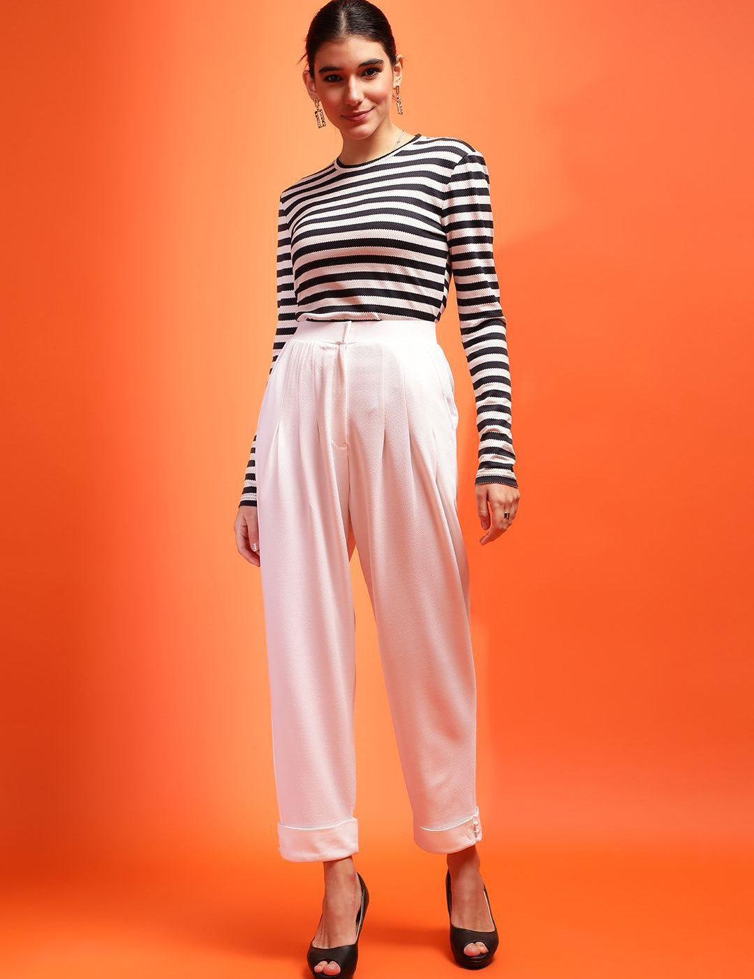 Kotty Women Relaxed High-Rise Easy Wash Pleated Trousers