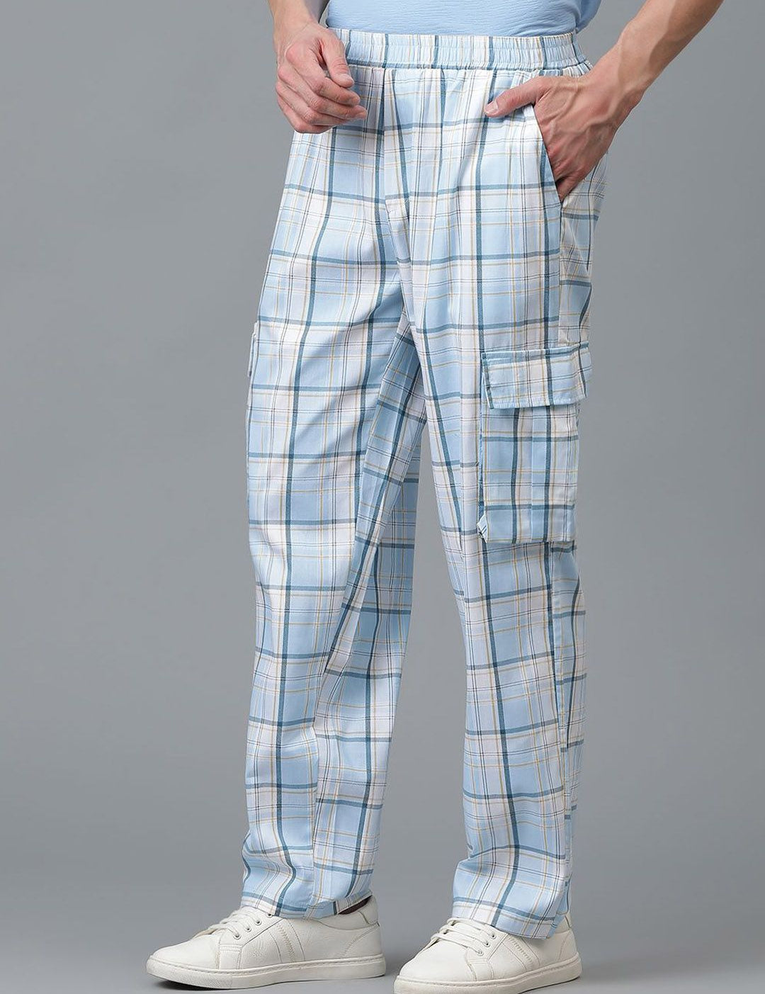 Kotty Men Checked Relaxed Low-Rise Easy Wash Trousers