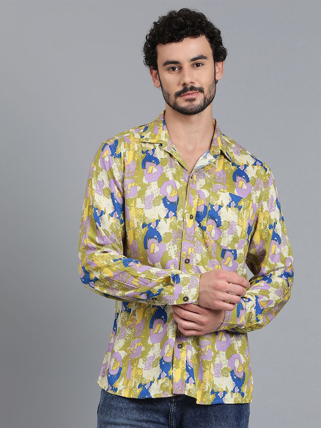 Kotty New Relaxed Fit Abstract Printed Casual Shirt