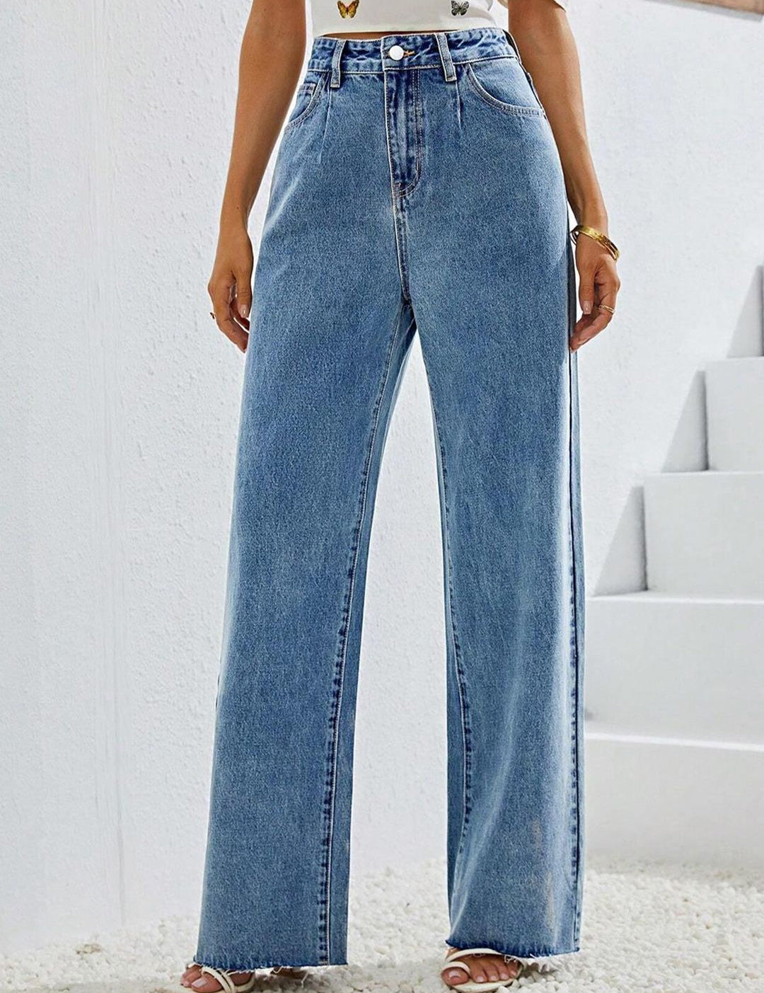 Kotty Women High-Rise Clean Look Heavy Fade Stretchable Jeans