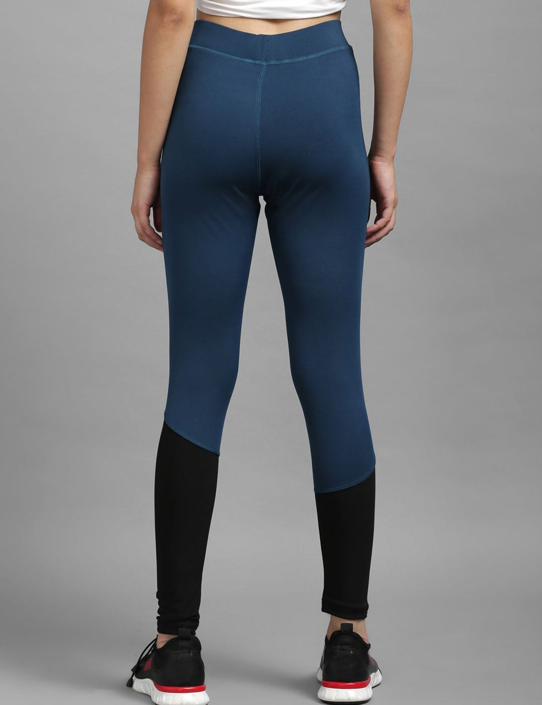 Kotty Women Yellow & Blue Colourblocked  Tights