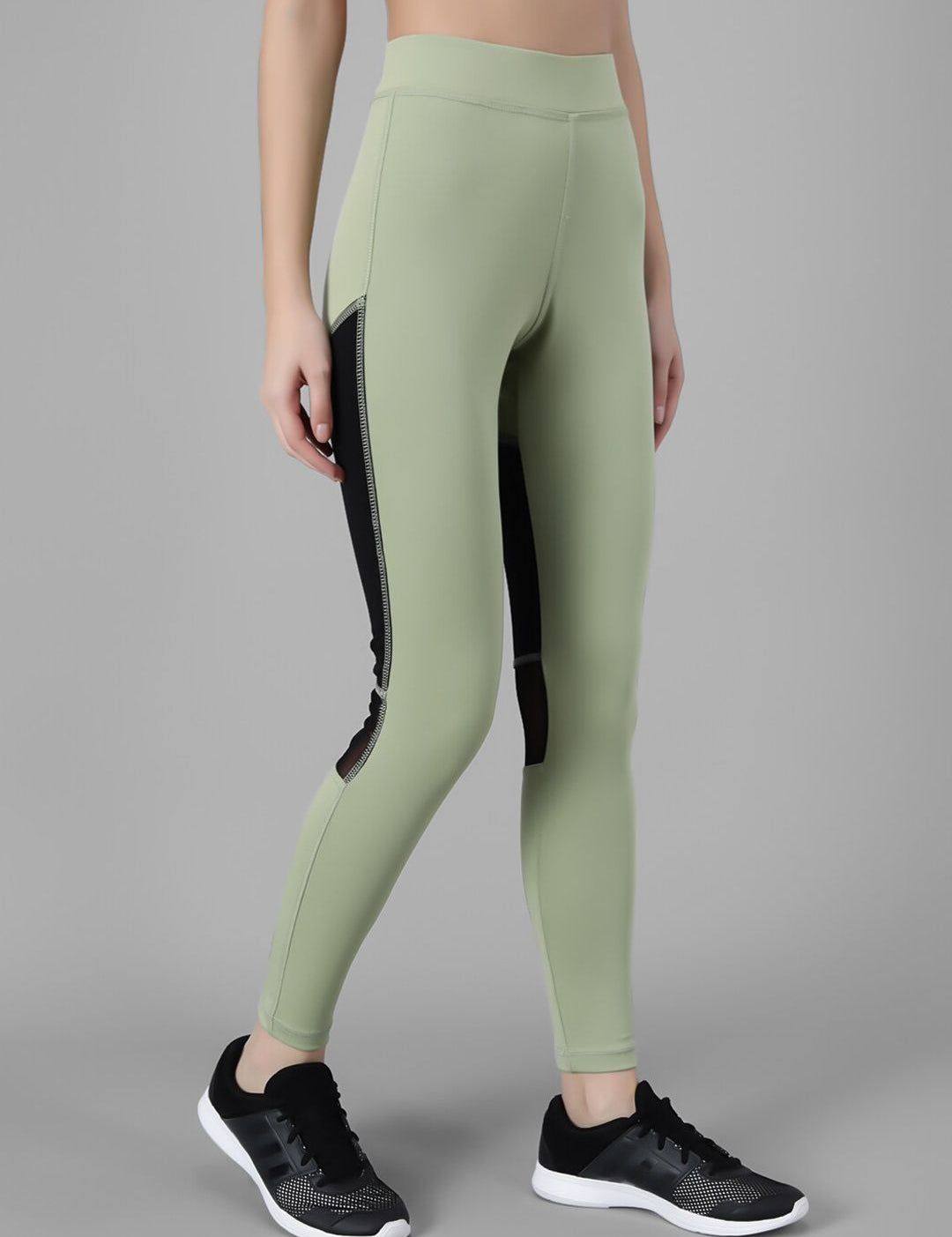 Kotty Women Green Solid Training Tights