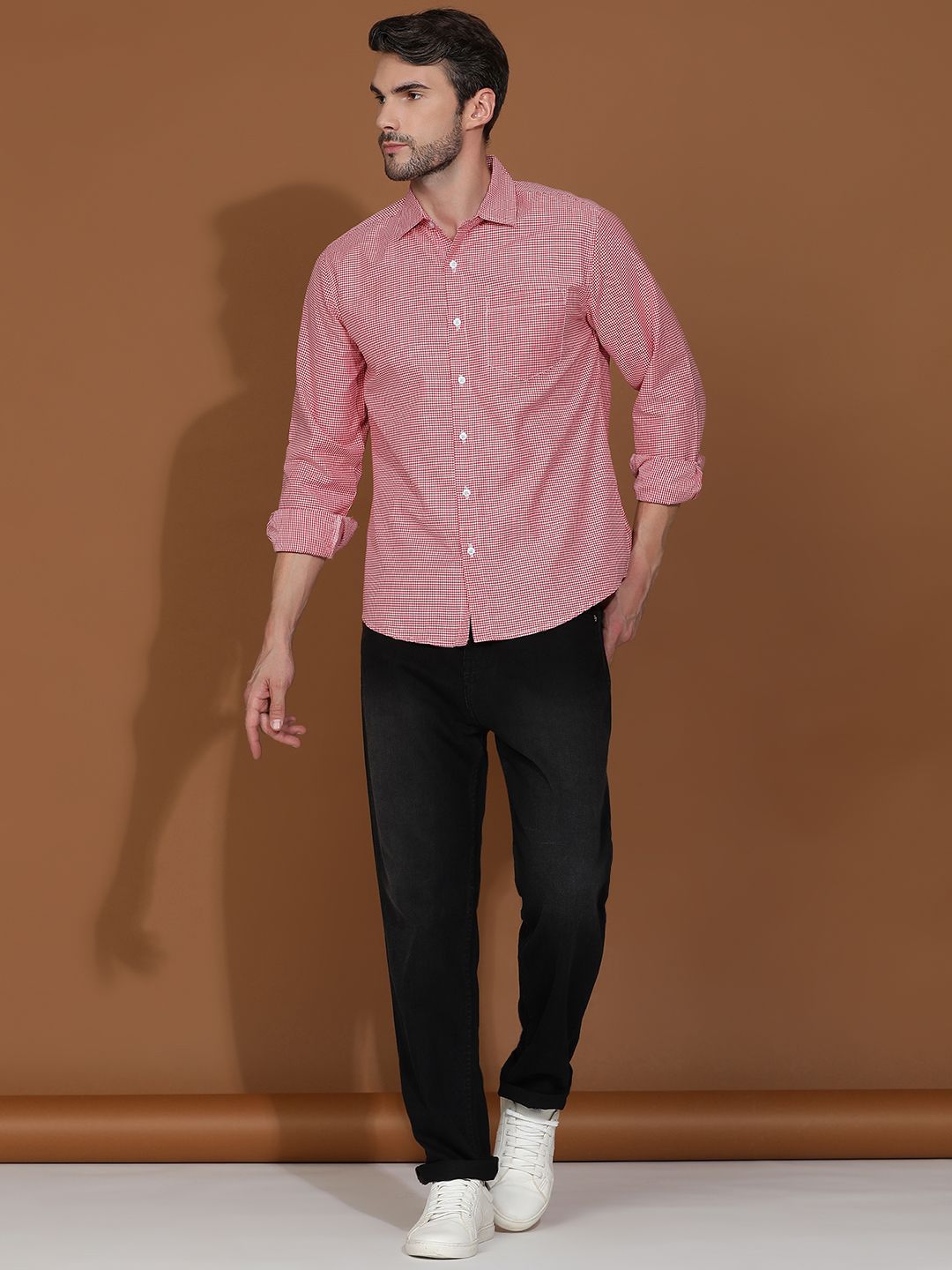 Kotty Red & White New Micro Checks Spread Collar Casual Shirt