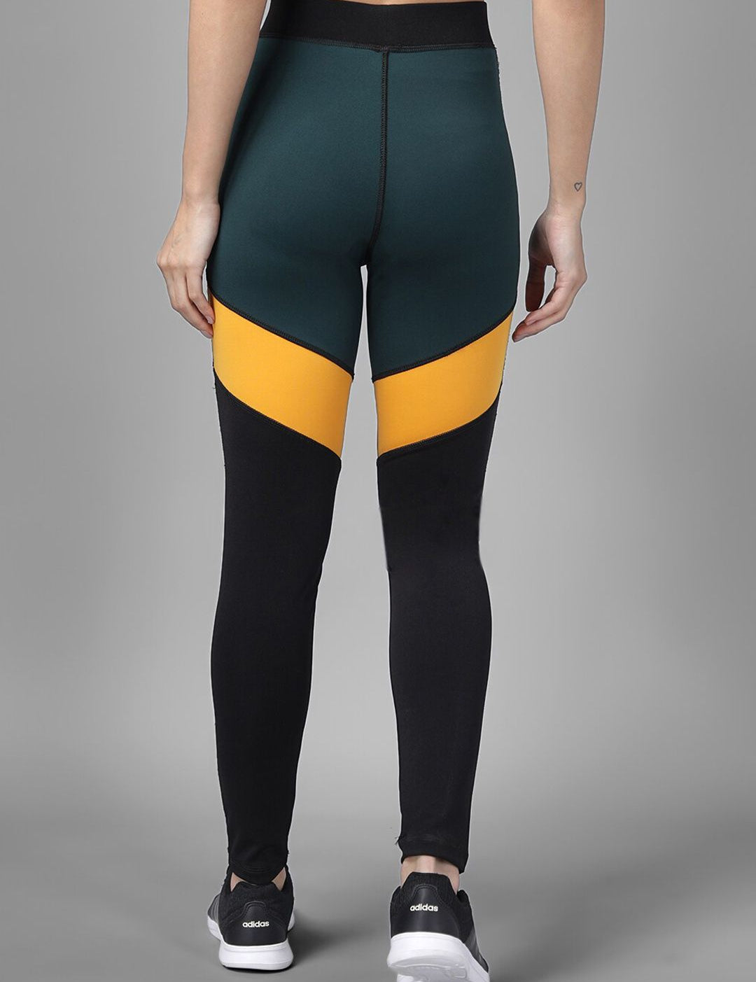 Kotty Women Black & Yellow Colourblocked Tights