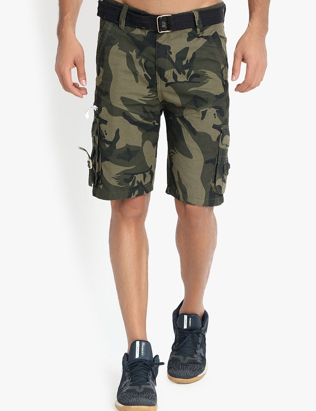 Kotty Men Green Camouflage Printed Regular Fit Cargo Shorts