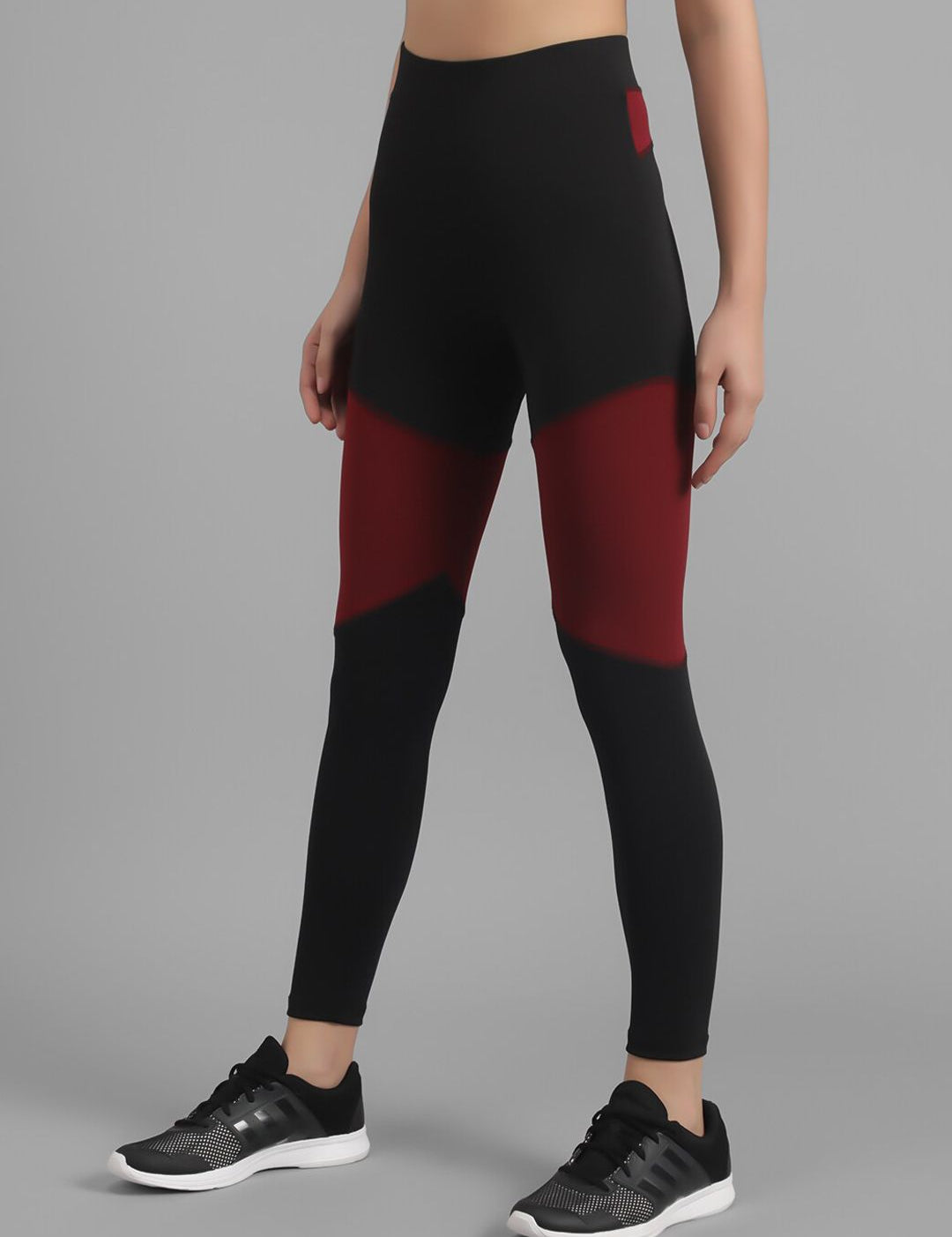 Kotty Women Black & Maroon Colourblocked Ankle-Length Tights