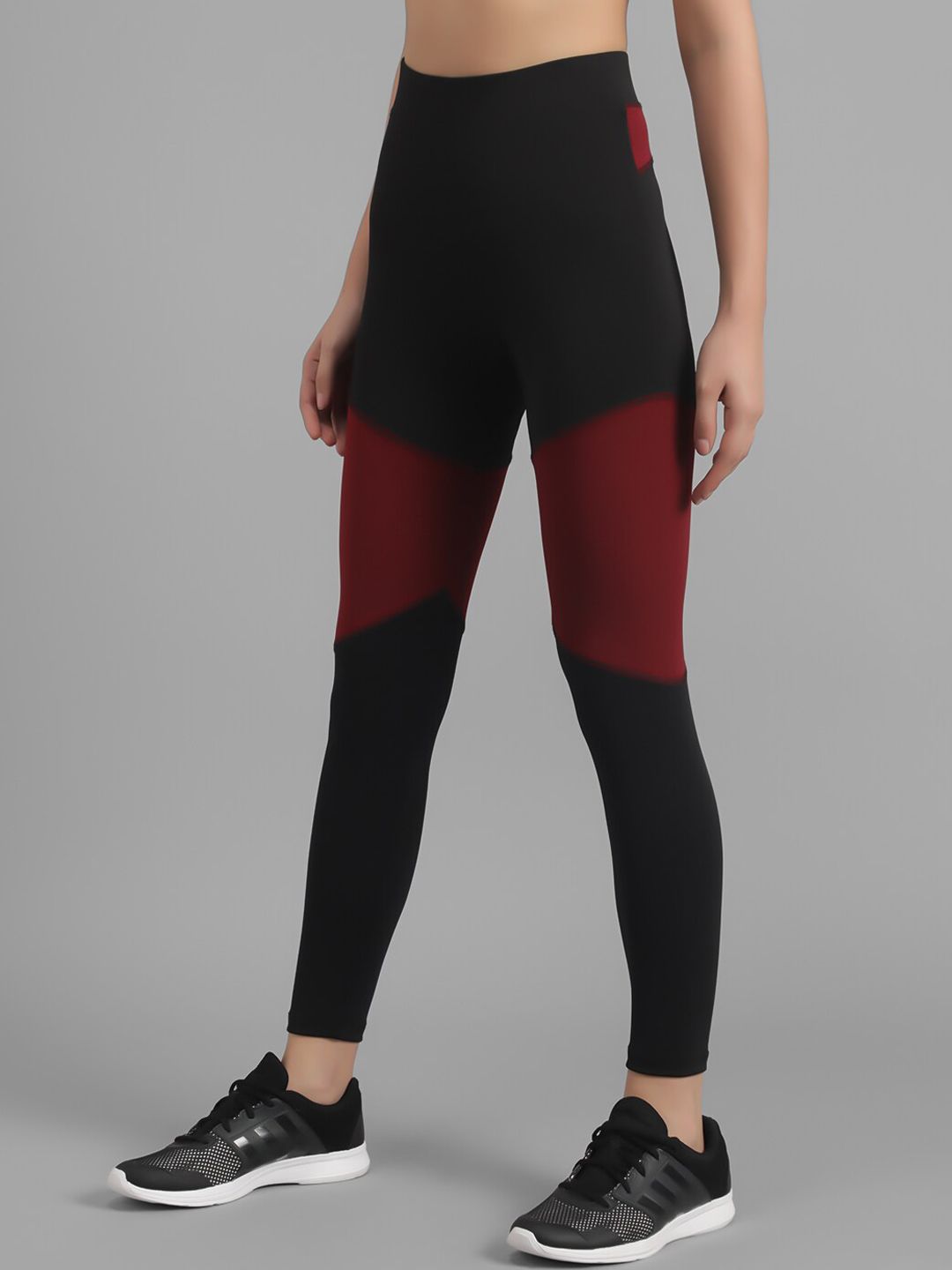 Kotty Women Black & Maroon Colourblocked Ankle-Length Tights