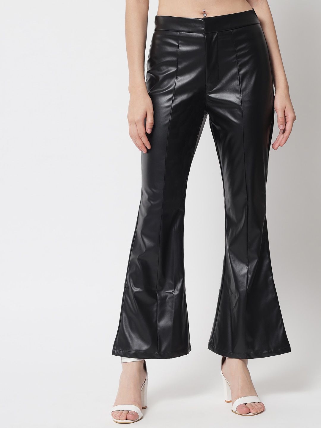 Kotty Women Black Relaxed Flared Trousers