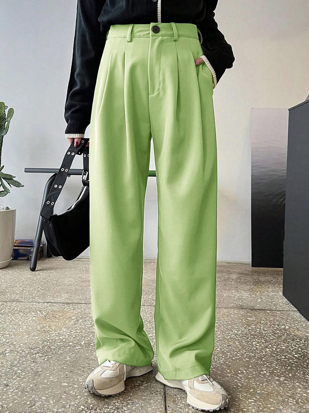 KOTTY BIZwear Women Green Relaxed Straight Leg Straight Fit High-Rise Easy Wash Pleated Trousers