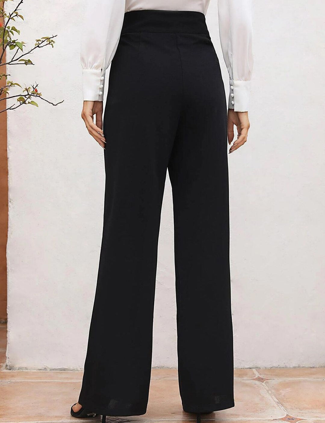 Kotty Women Relaxed Straight Fit High-Rise Easy Wash Trousers
