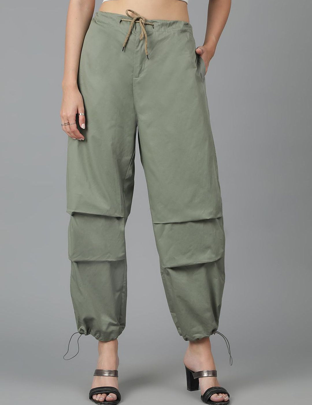 Kotty Women High-Rise Easy Wash Cotton Cargos Trousers