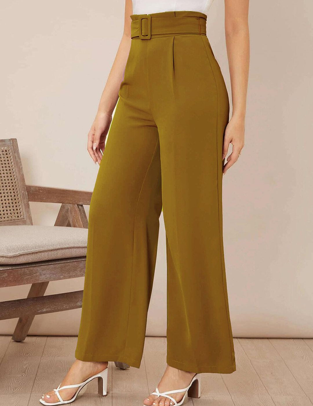 KOTTY BIZwear Women Relaxed Straight Fit High-Rise Easy Wash Pleated Trousers