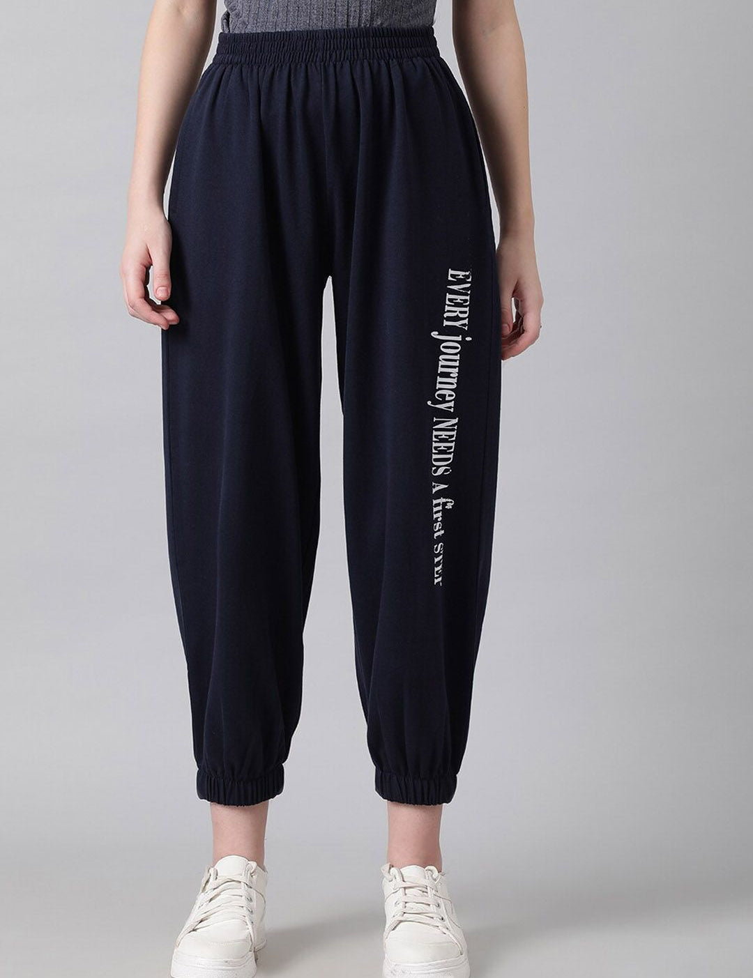 Kotty Women Typography Printed Joggers