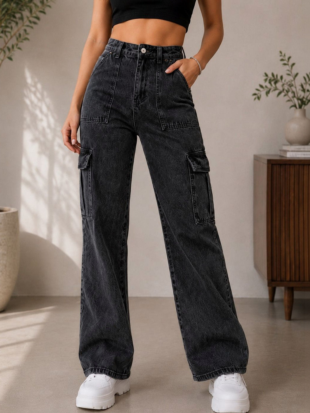 Kotty Women Jean Straight Fit High-Rise Clean Look Stretchable Jeans