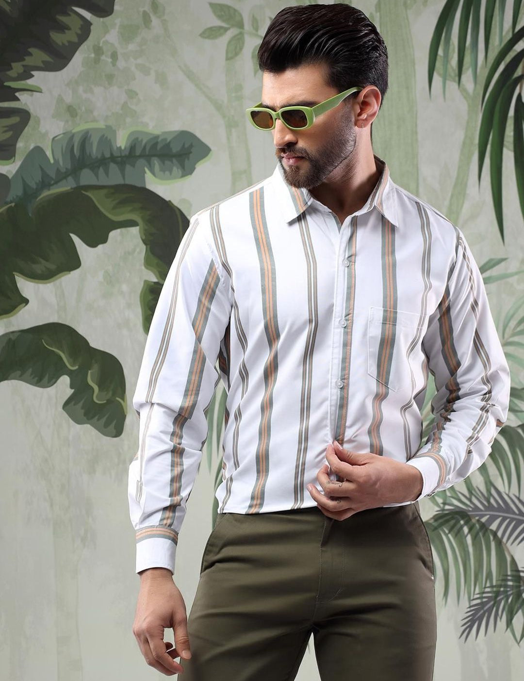 Kotty Men Spread Collar Vertical Striped Casual Shirt