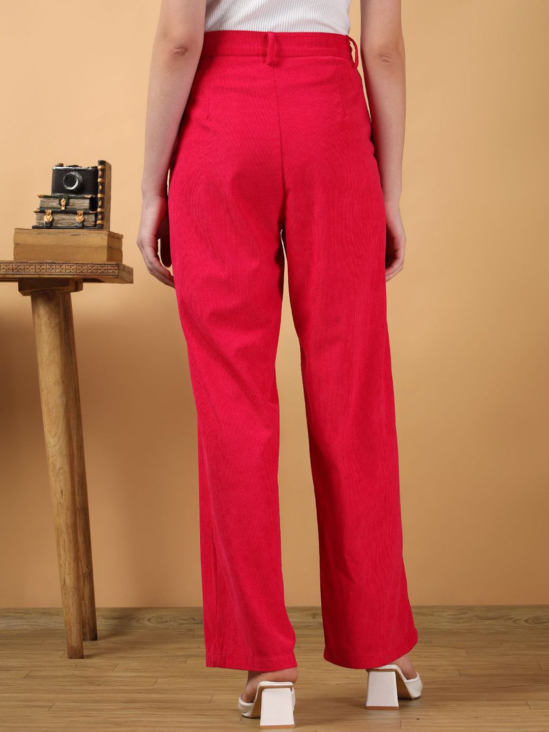 Kotty Women Relaxed Straight Leg Straight Fit High-Rise Easy Wash Corduroy Pleated Trousers