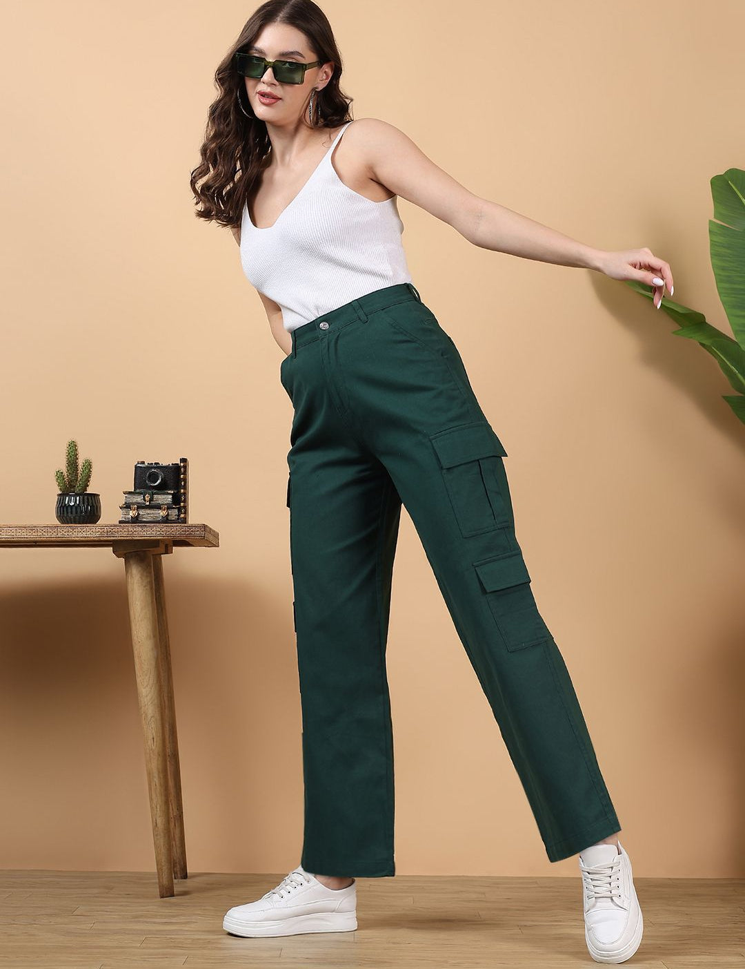 Kotty Women Straight Fit High-Rise Stretchable Jeans