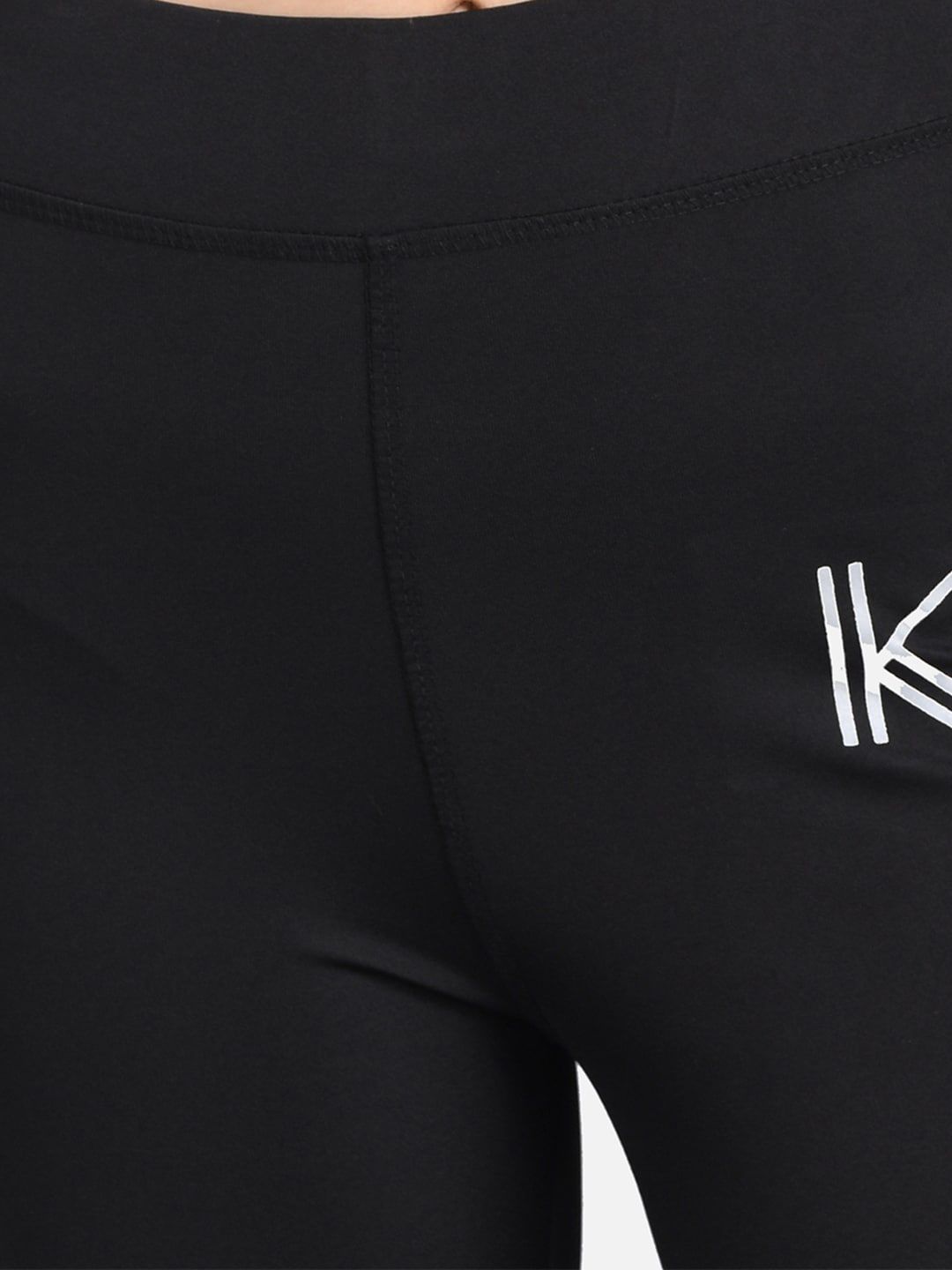 Kotty Women Black & White Printed Tights