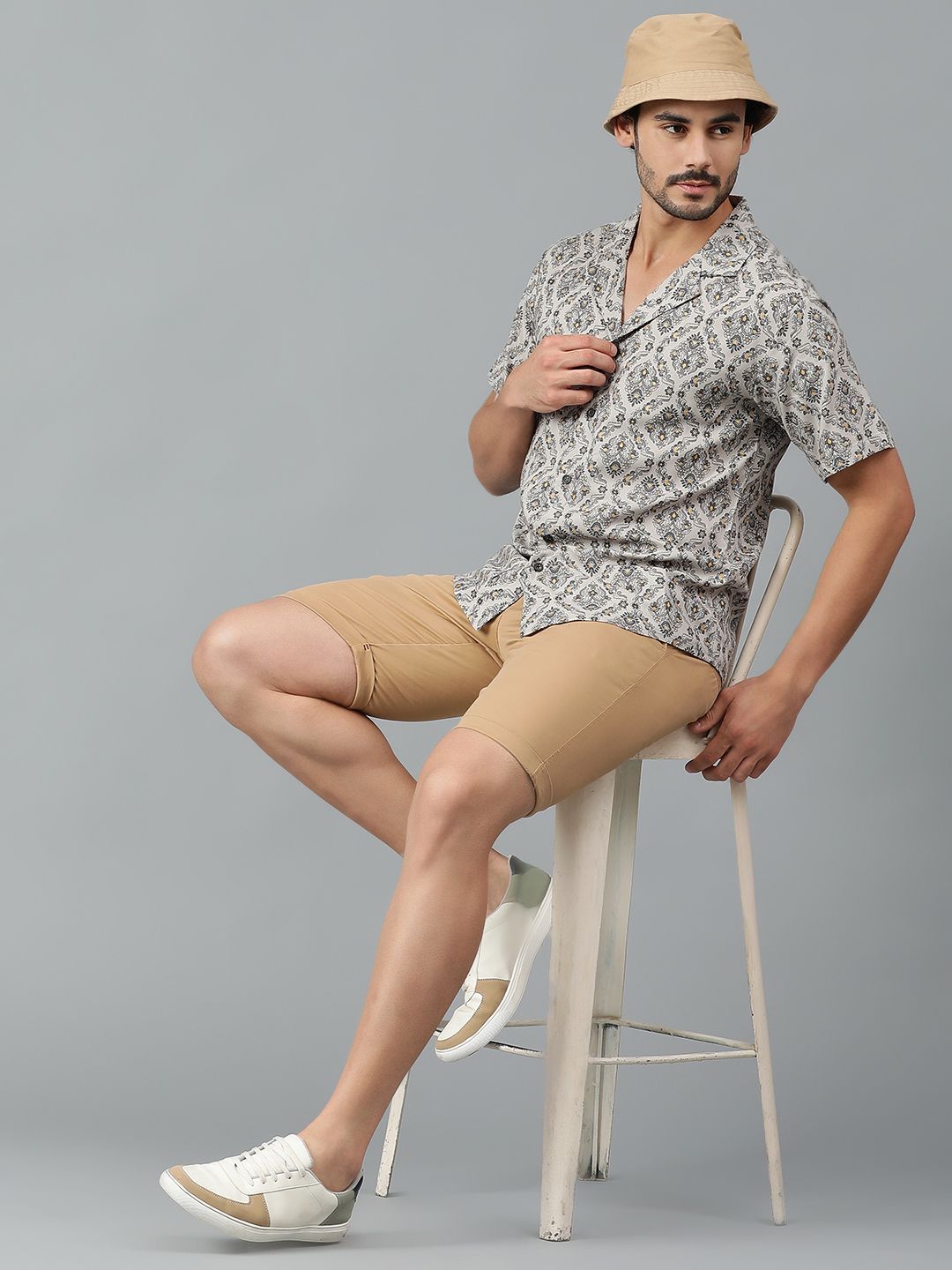 Kotty Men Cuban Collar Floral Printed Casual Shirt