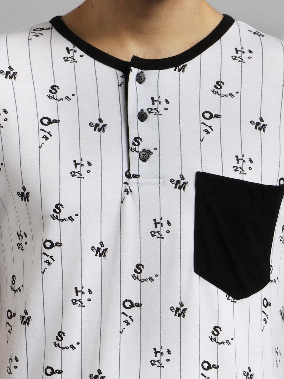 Kotty Men White Printed Round Neck T-shirt