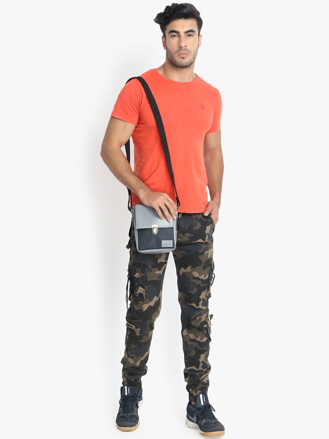 Kotty Men Beige & Green Regular Fit Camouflage Printed Cargos