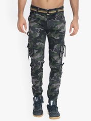 Kotty Men Black & Green Regular Fit Camouflage Printed Cargos