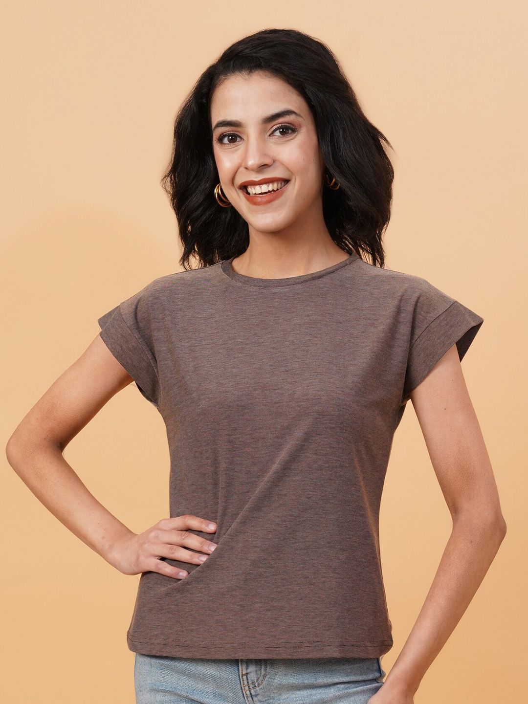 Kotty Women Solid Round Neck T-shirt