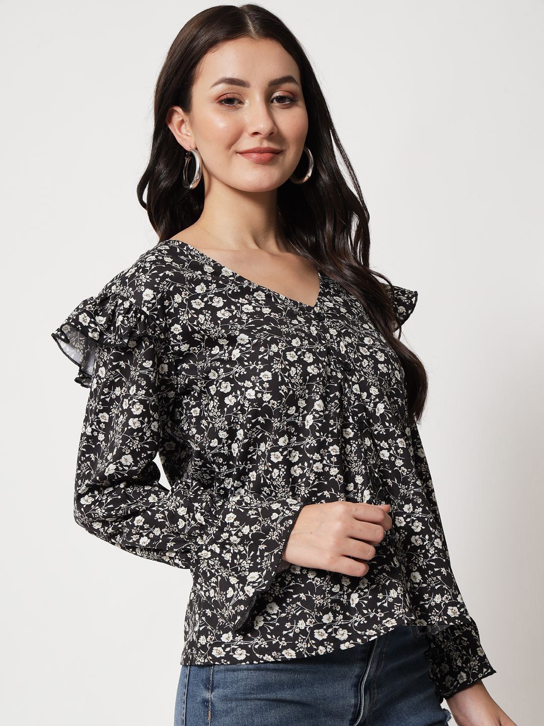 Kotty Floral Printed V-Neck Crepe Top