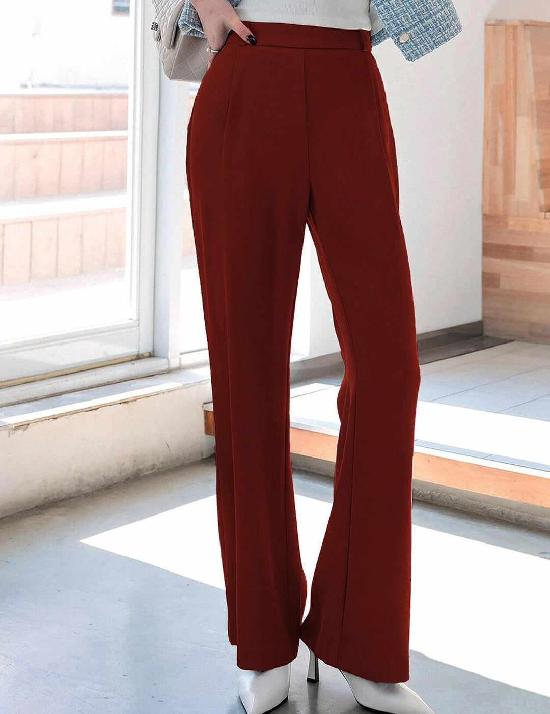 Kotty Women Brown Relaxed Straight Leg Straight Fit High-Rise Easy Wash Pleated Trousers