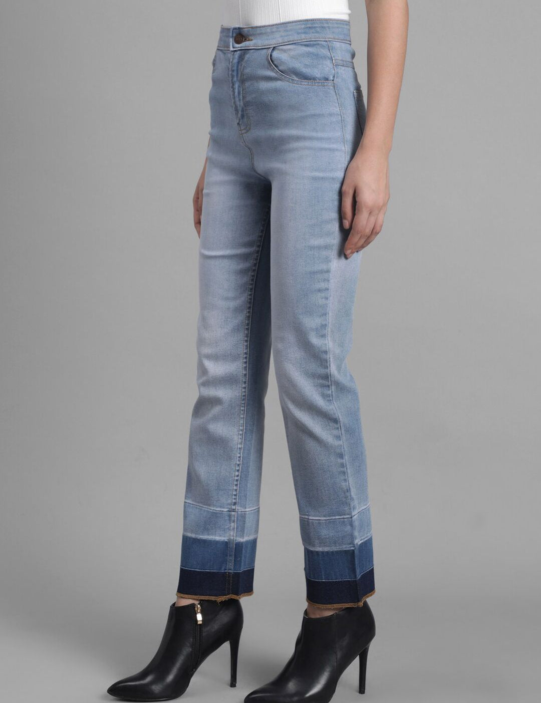 Kotty Women Blue Flared High-Rise Clean Look Jeans