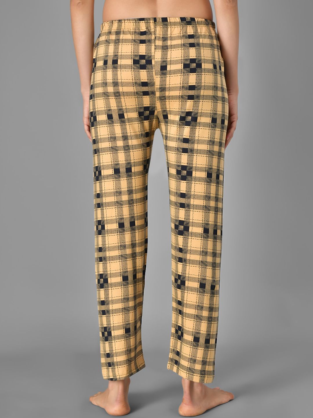 Kotty Women Yellow & Black Checked Night Suit