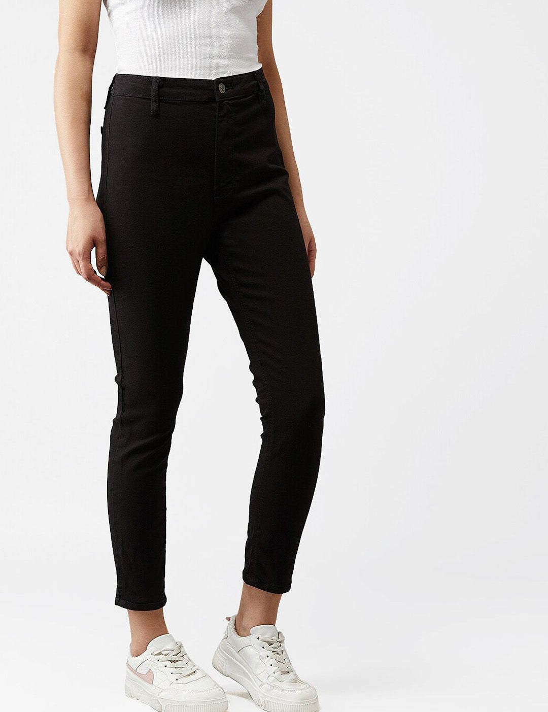 Kotty Women Black Skinny Fit High-Rise Clean Look Jeans