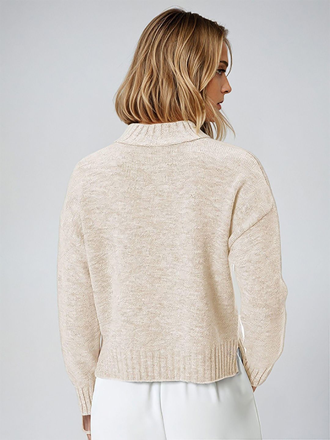 Kotty Women Round Neck Pullover