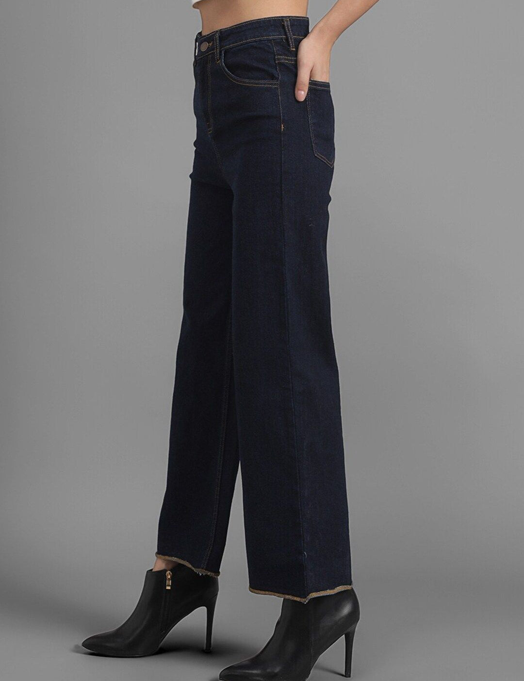 Kotty Women Navy Blue Flared High-Rise Clean Look Jeans