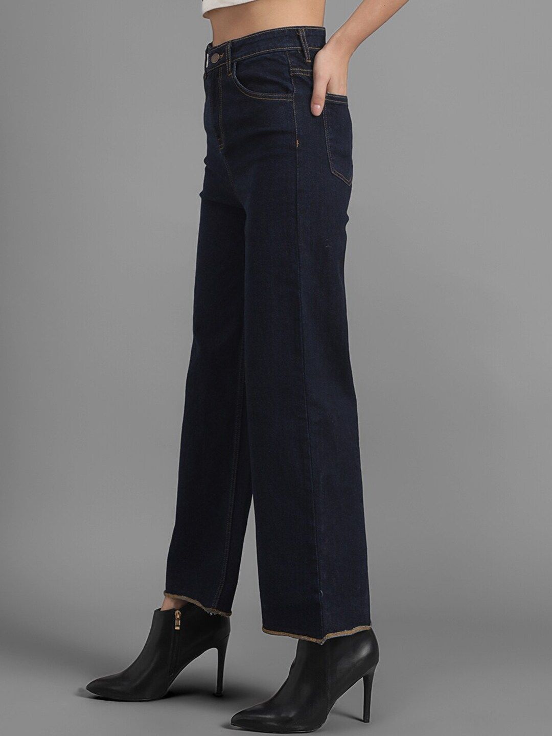 Kotty Women Navy Blue Flared High-Rise Clean Look Jeans