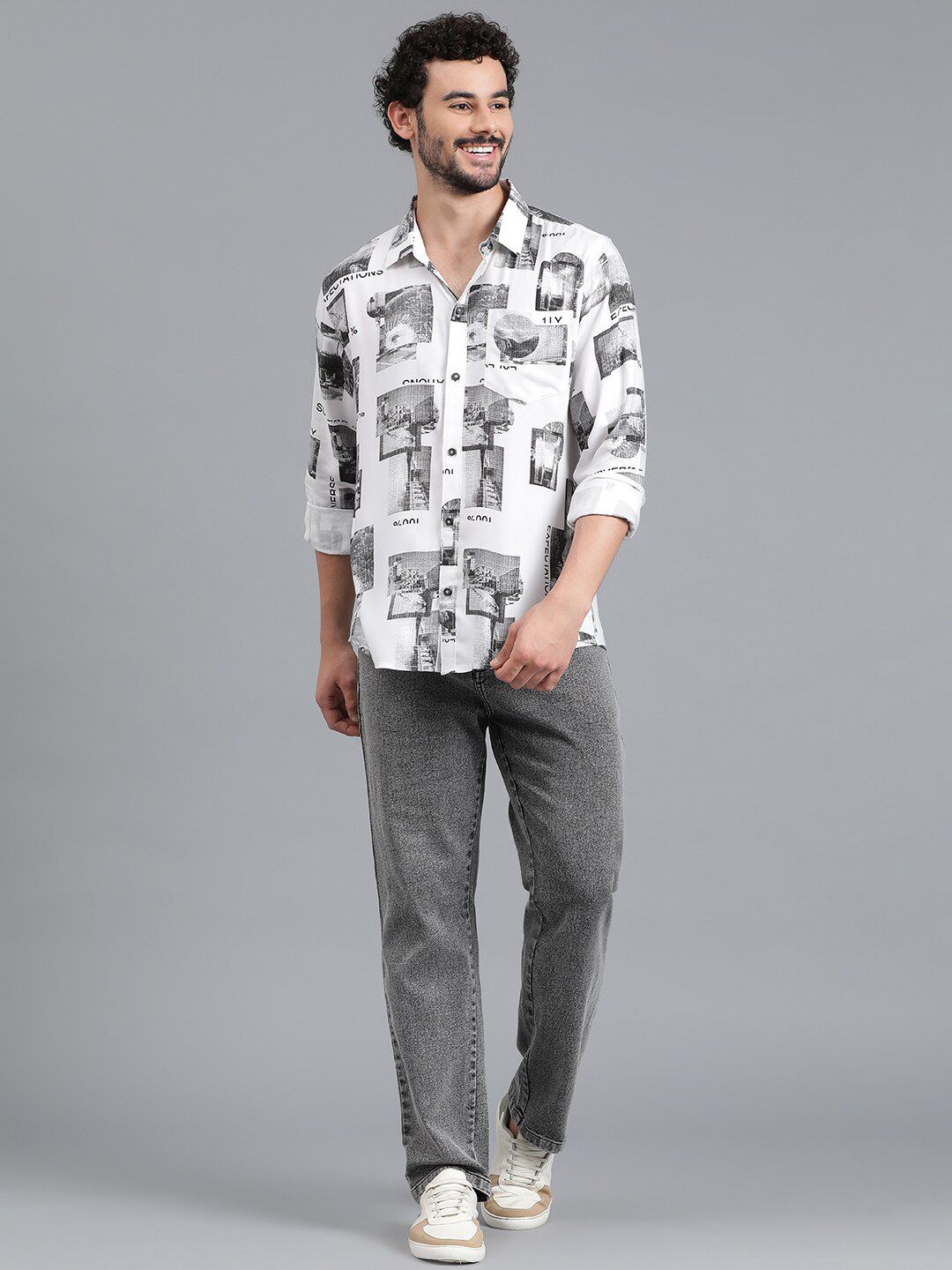 Kotty White Graphic Printed Casual Shirt