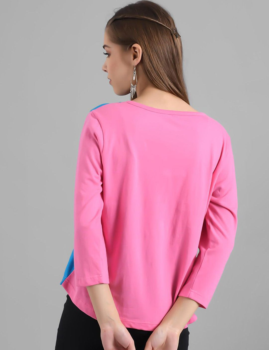 Kotty Colourblocked Round Neck Cotton T-shirt