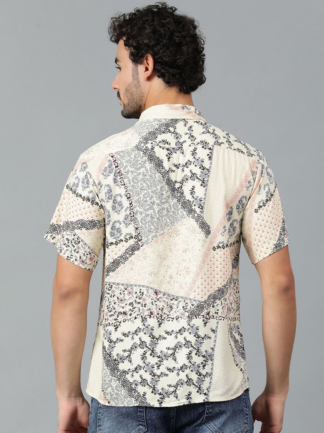 Kotty Men Cuban Collar Ethnic Motifs Printed Casual Shirt